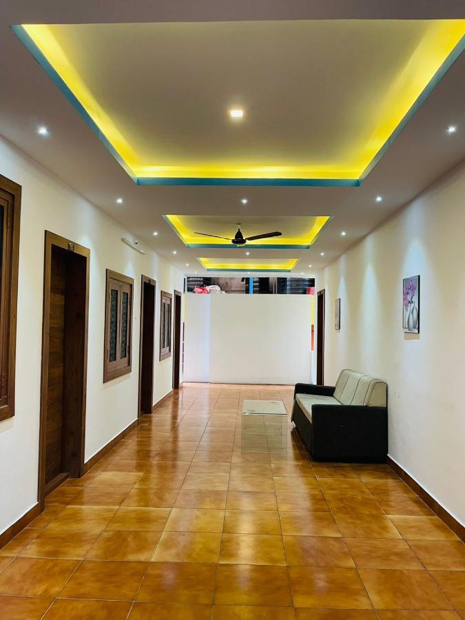 Zam Zam Residency Hotel Cheruppulasseri Exterior photo